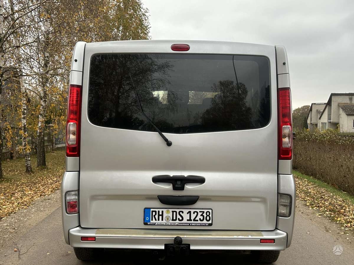 Opel Vivaro 2009 — photo 5