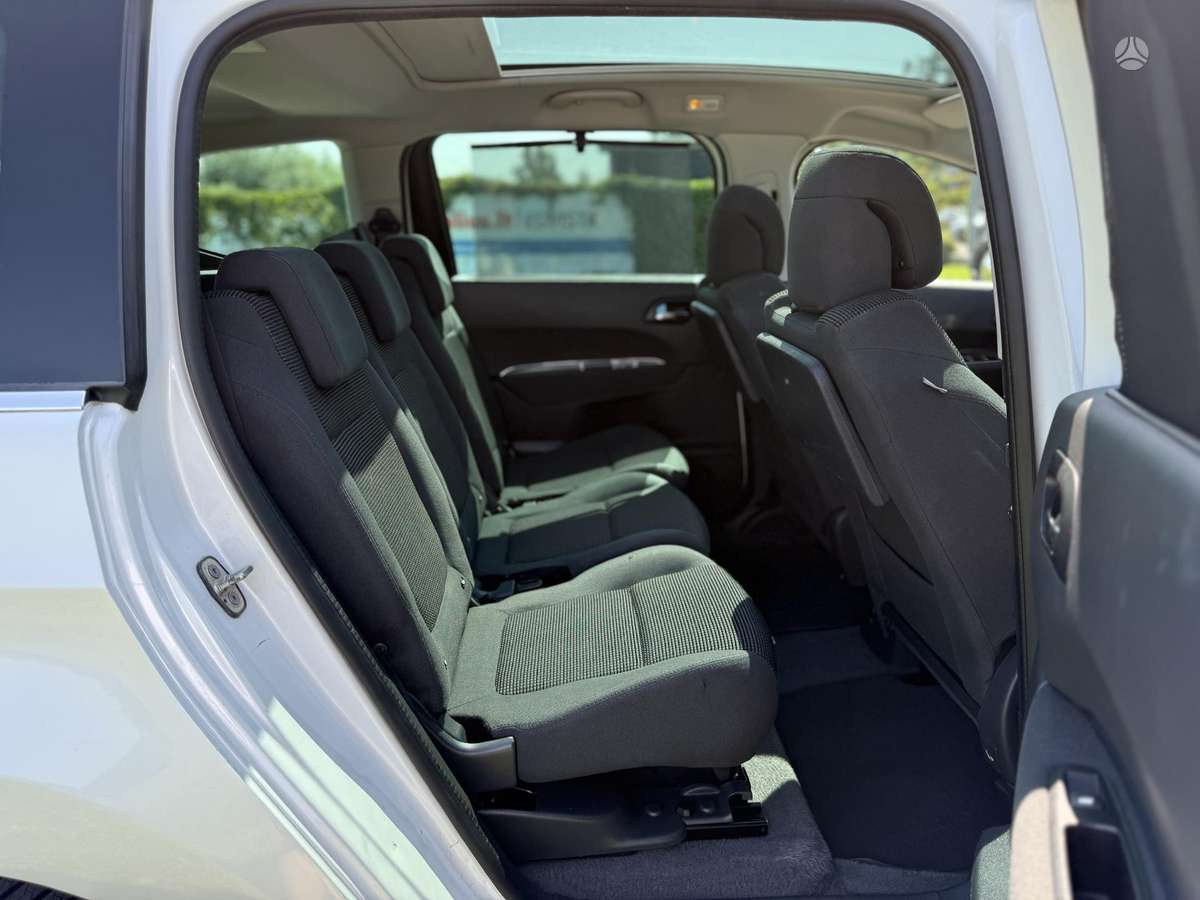 Peugeot 5008 2013 — photo 10