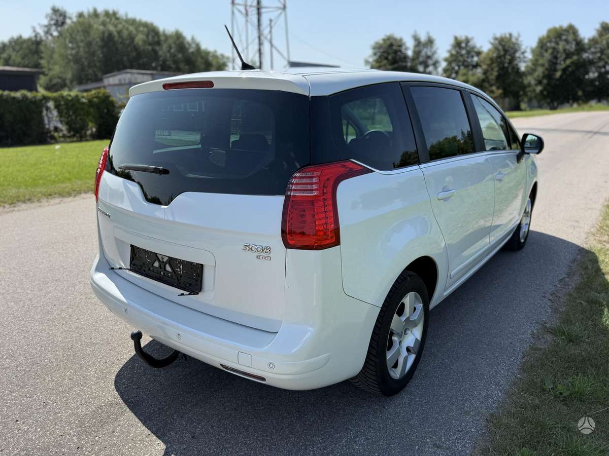 Peugeot 5008 2013 — photo 6