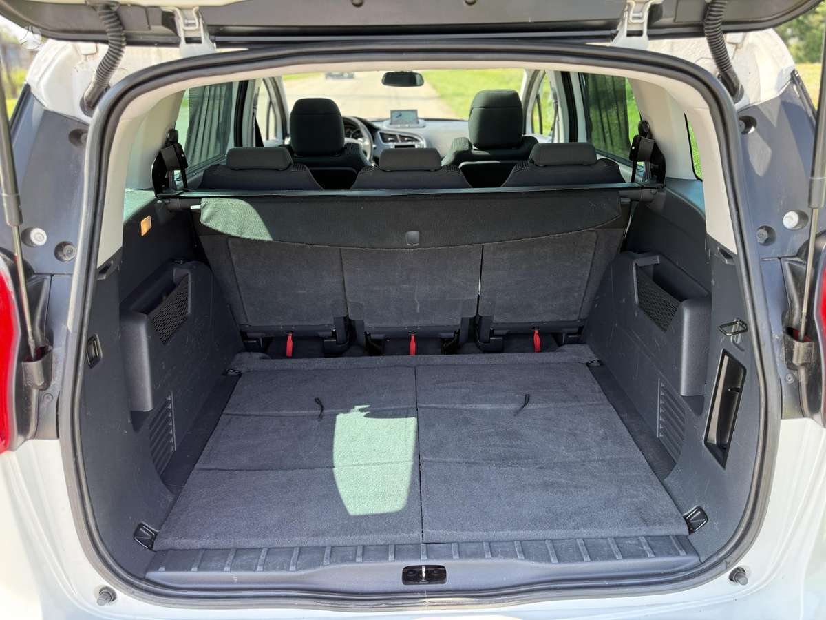 Peugeot 5008 2013 — photo 7