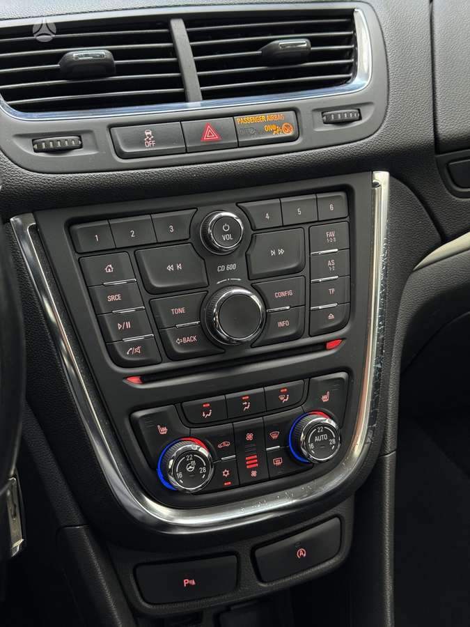 Opel Mokka 2015 — photo 27