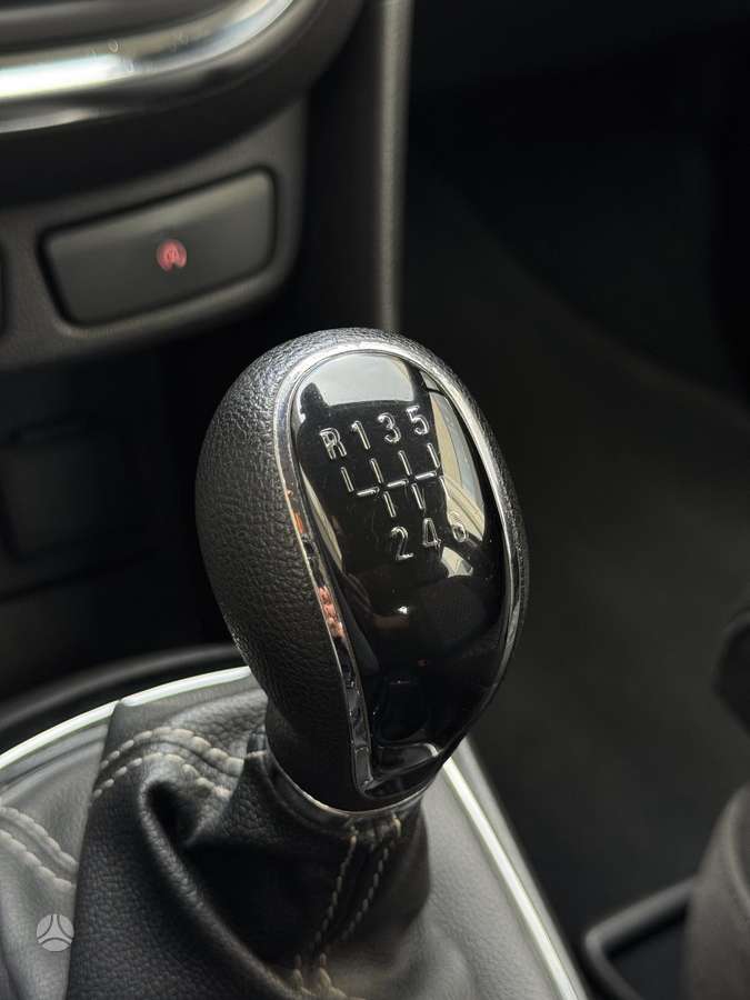 Opel Mokka 2015 — photo 32