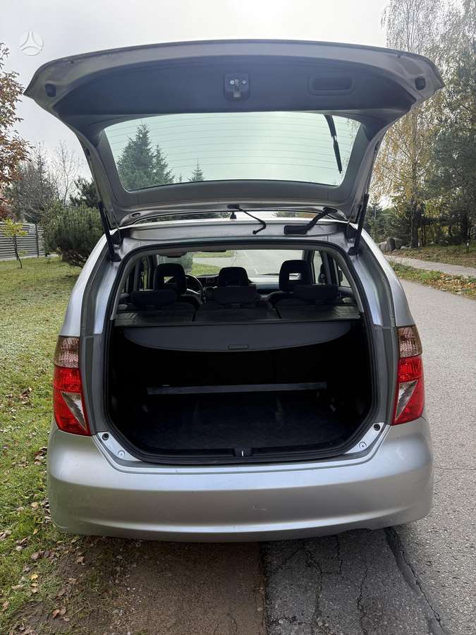 Honda FR-V 2007 — photo 9