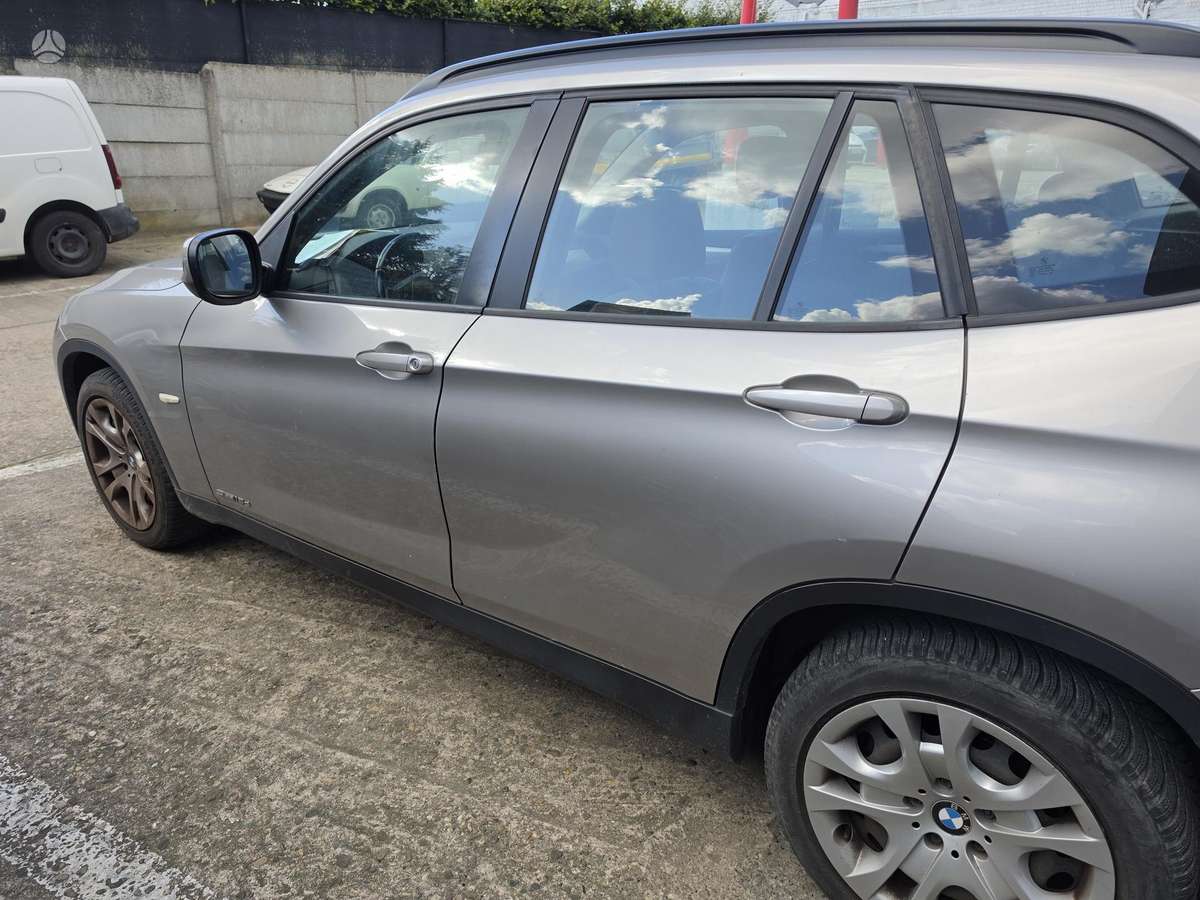 BMW X1 2010 — photo 6