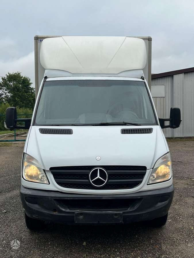 Mercedes-Benz Sprinter 2011 — photo 11