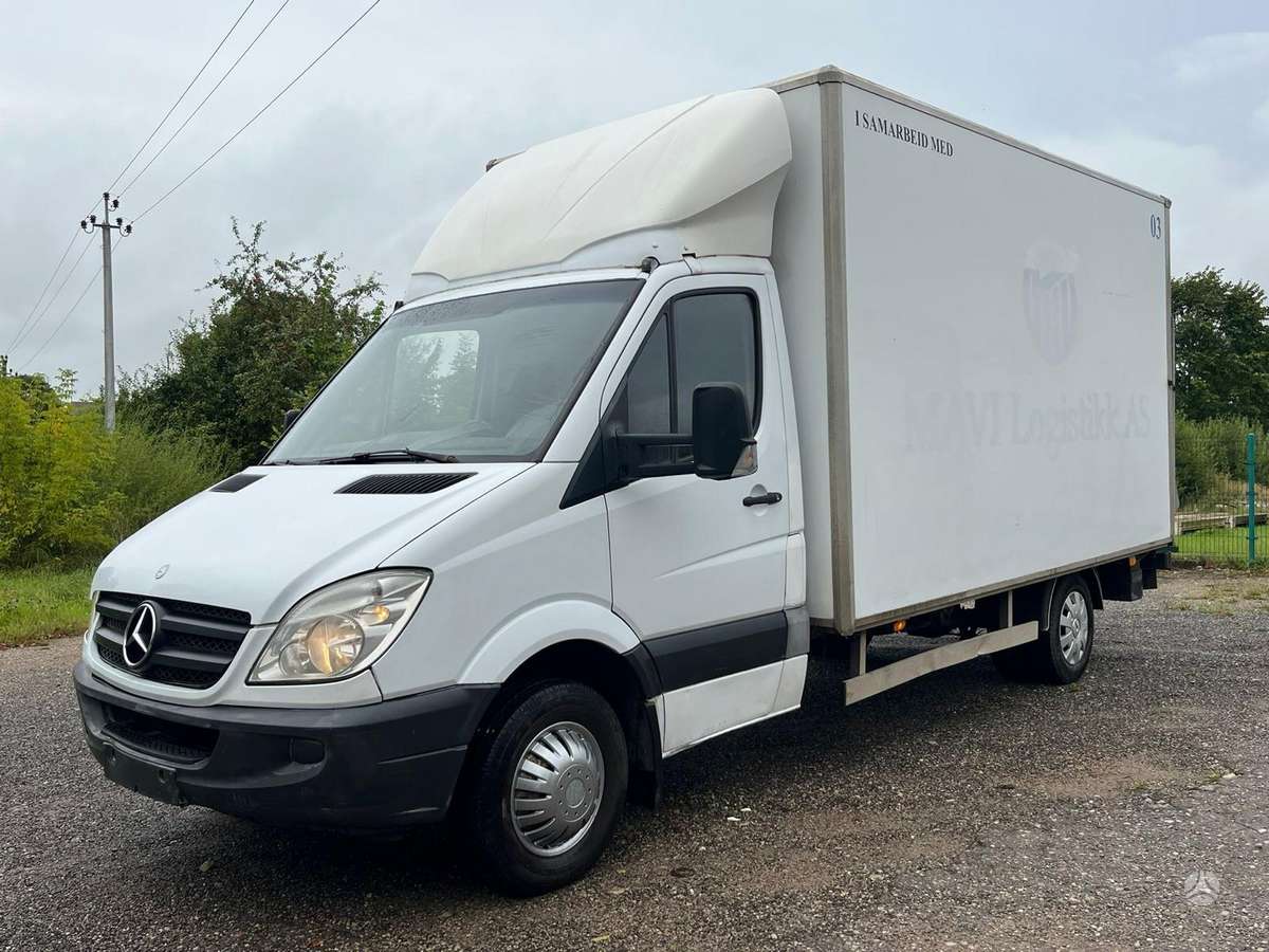 Mercedes-Benz Sprinter 2011 — engine 2143 cm³, 163 HP (120kW)
