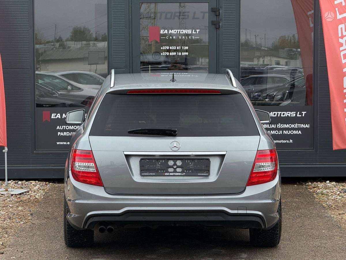 Mercedes-Benz C200 2010 — photo 6