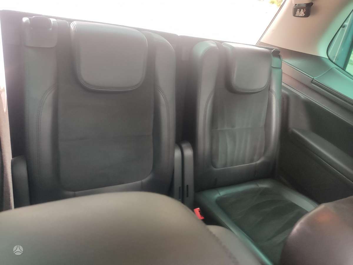 Volkswagen Sharan 2012 — photo 10