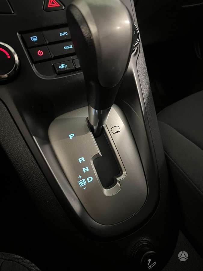 Chevrolet Orlando 2012 — photo 6