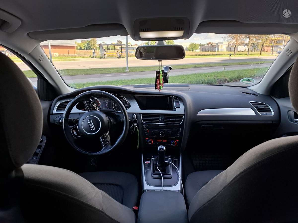 Audi A4 2008 — photo 8