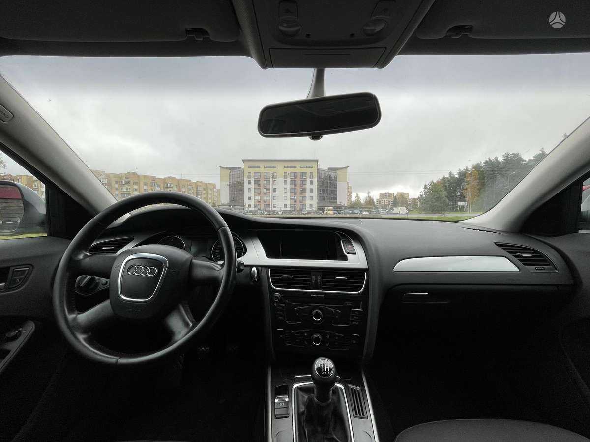 Audi A4 2008 — photo 9