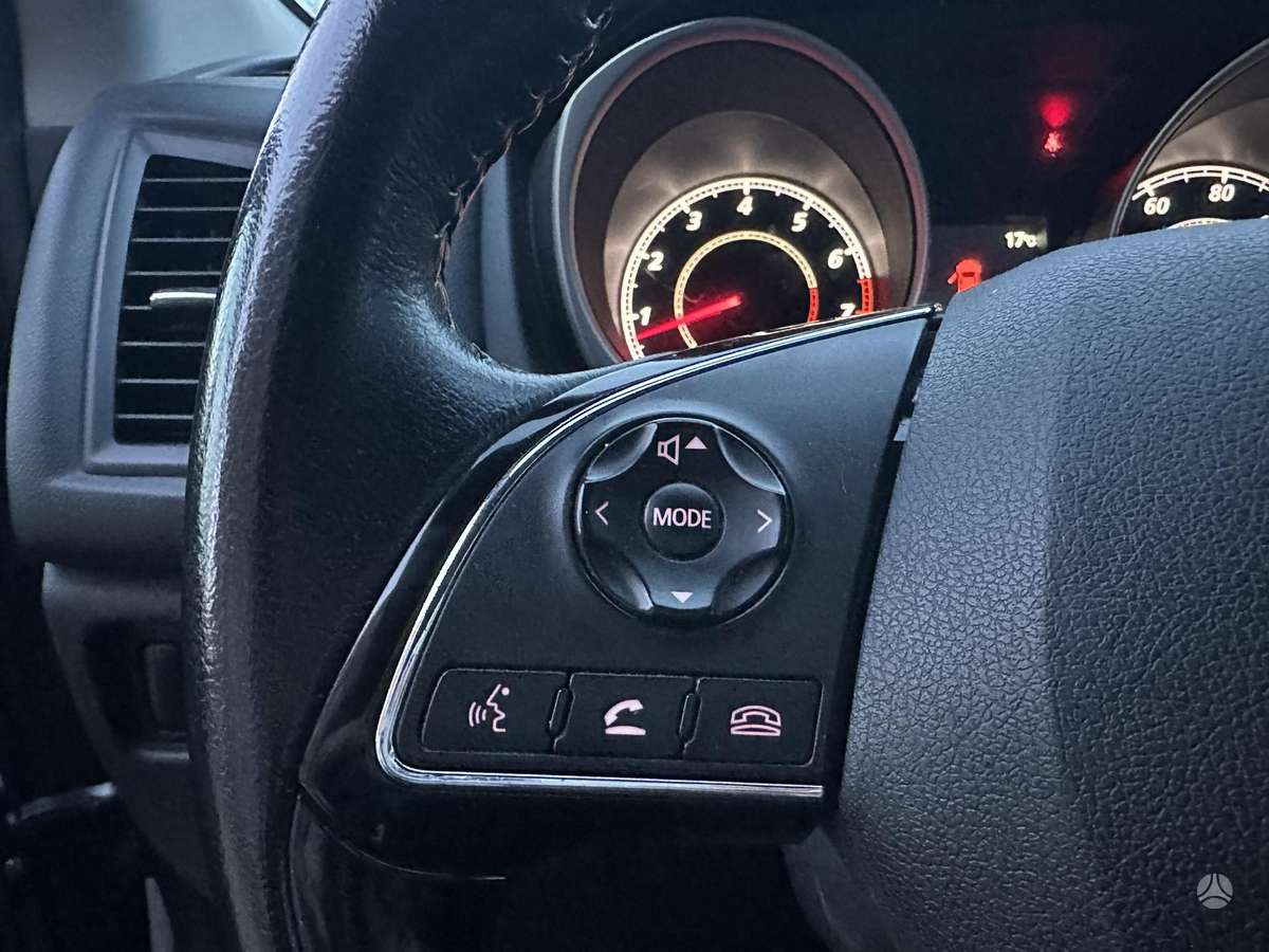 Mitsubishi ASX 2015 — photo 15