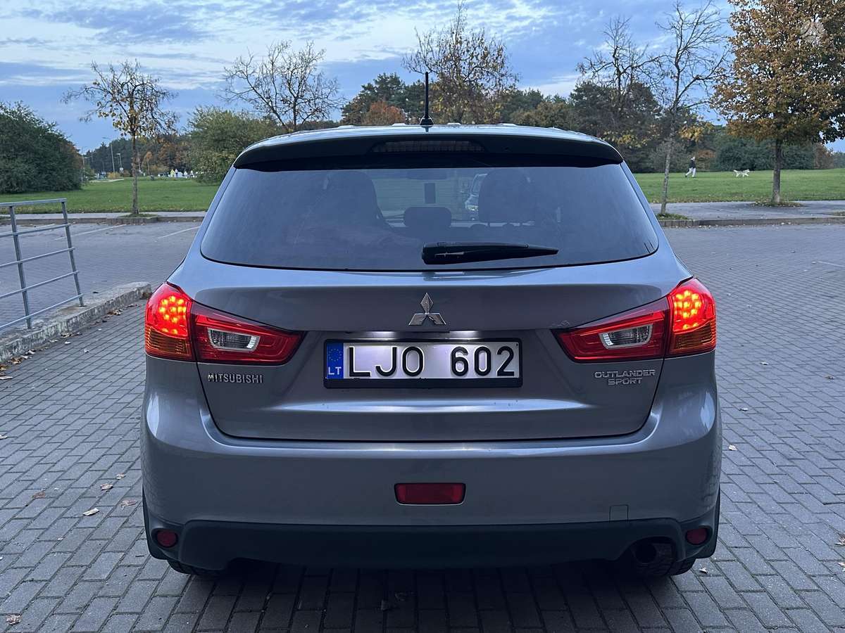 Mitsubishi ASX 2015 — interior