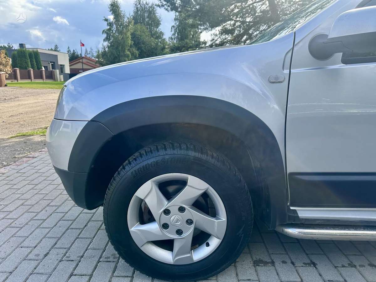 Dacia Duster 2012 — photo 12