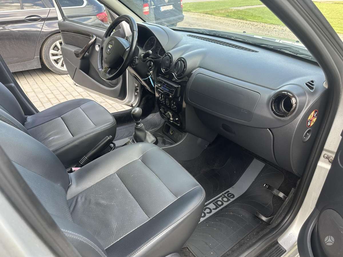 Dacia Duster 2012 — photo 22