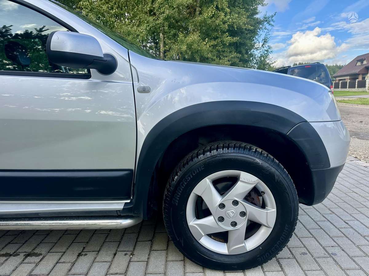 Dacia Duster 2012 — engine 1461 cm³, 110 HP (81kW)