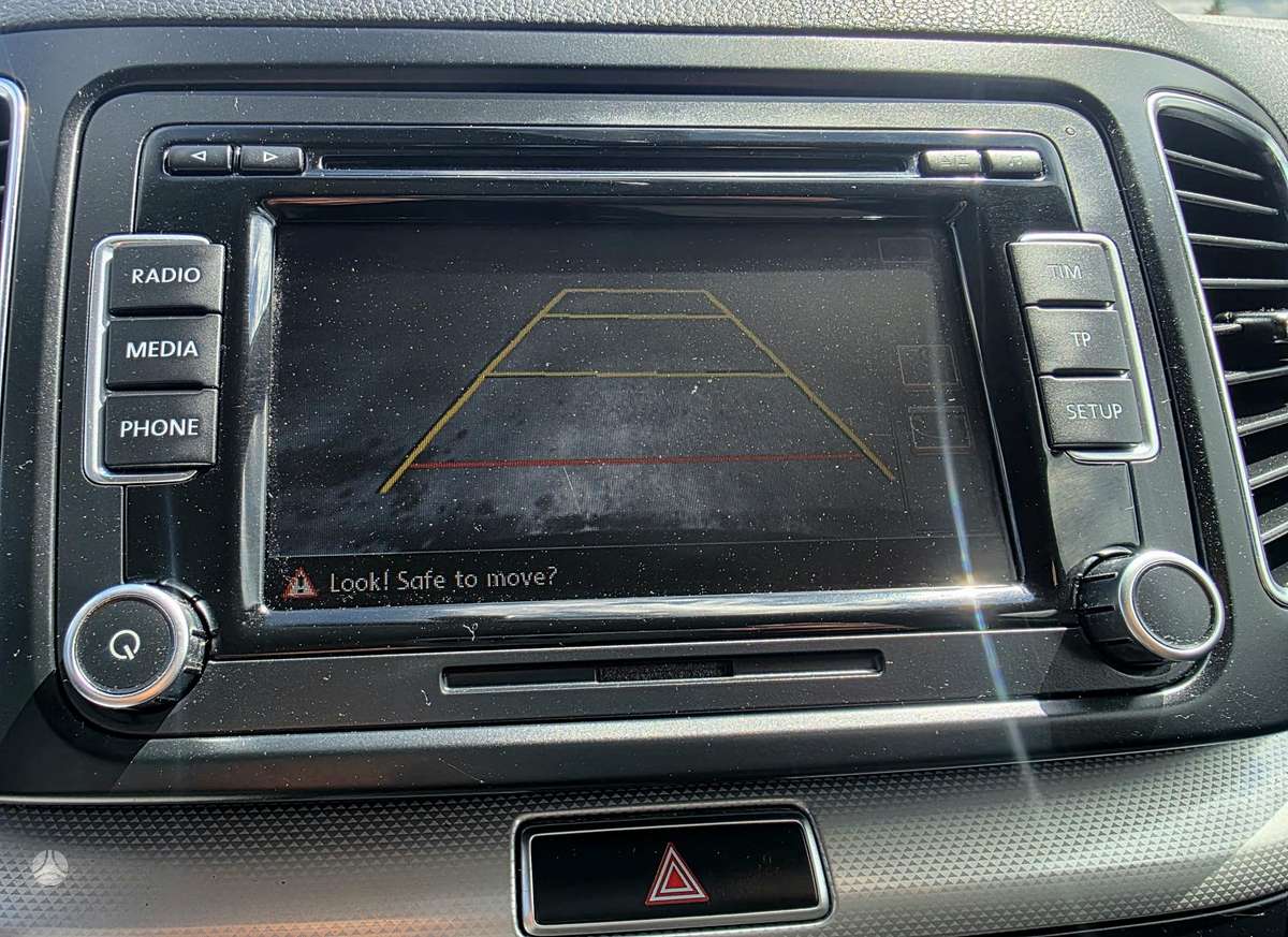 Volkswagen Sharan 2011 — photo 17