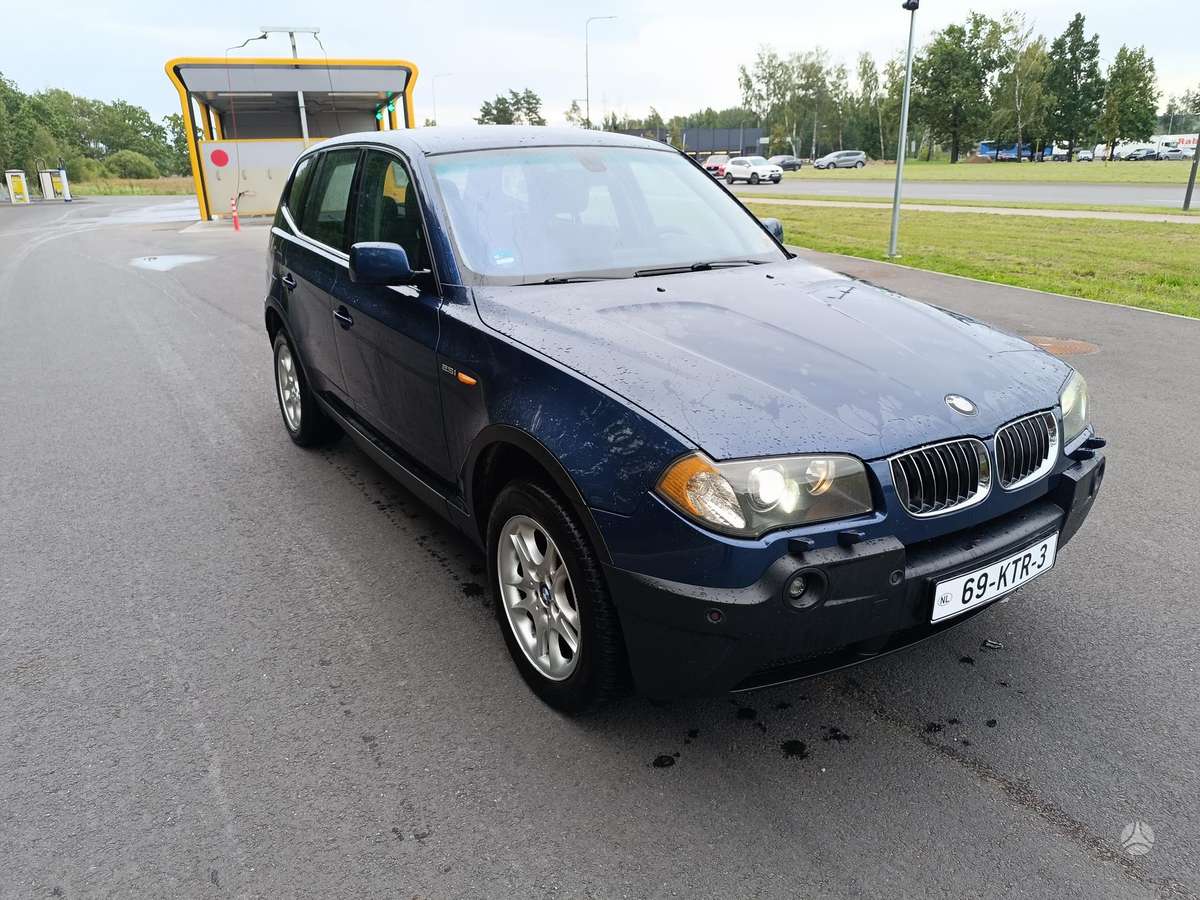BMW X3 2006 — rear view