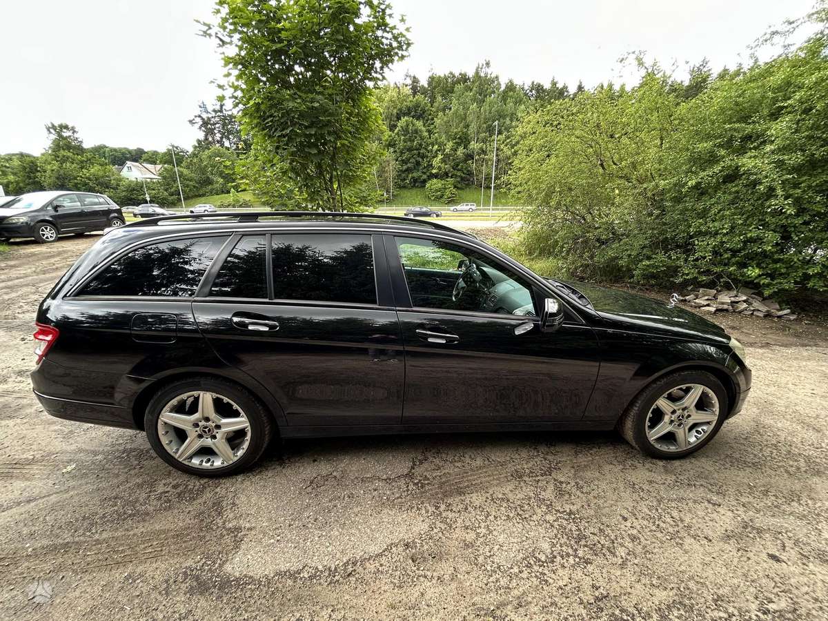 Mercedes-Benz C200 2009 — photo 5