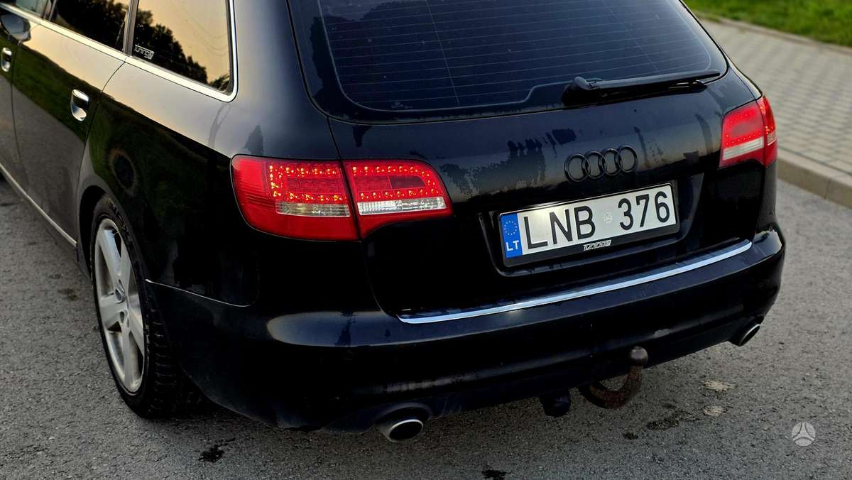 Audi A6 2011 — photo 16