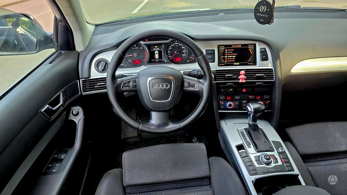 Audi A6 2011 — photo 20