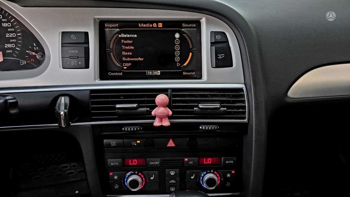 Audi A6 2011 — photo 22