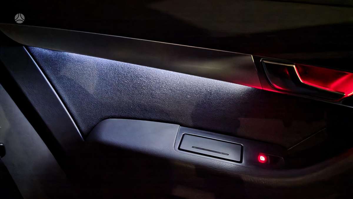 Audi A6 2011 — photo 36