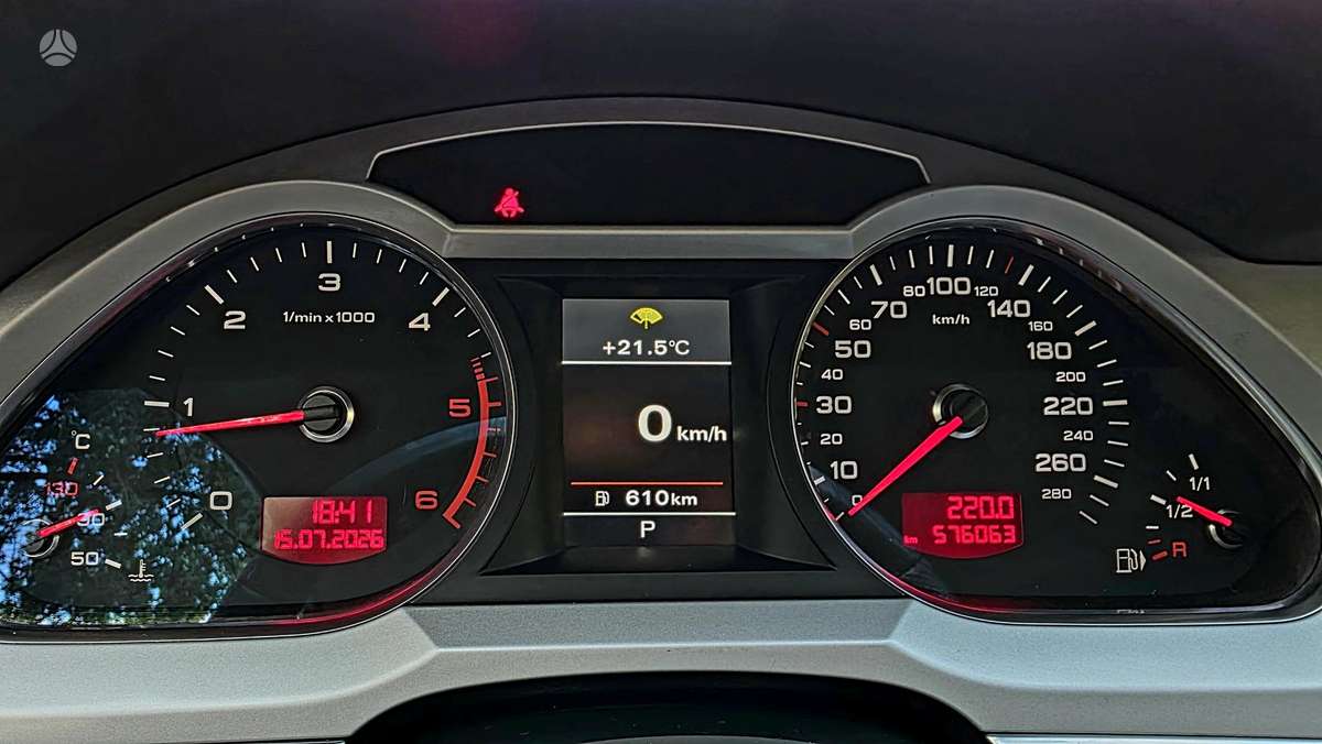 Audi A6 2011 — photo 39