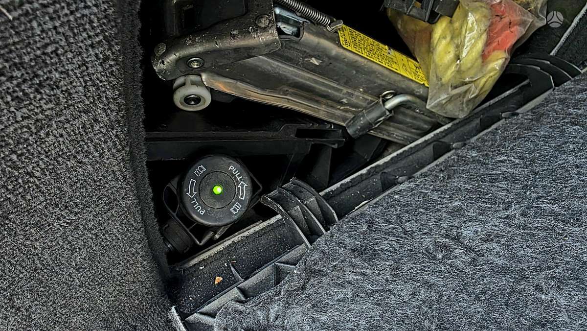 Audi A6 2011 — photo 46