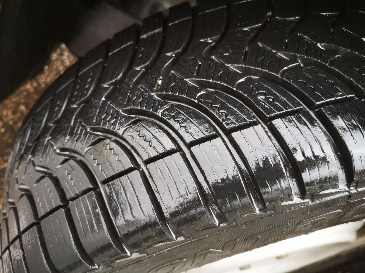 Toyota Corolla 2005 — photo 32