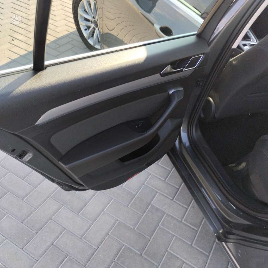 Volkswagen Passat 2015 — фото 12
