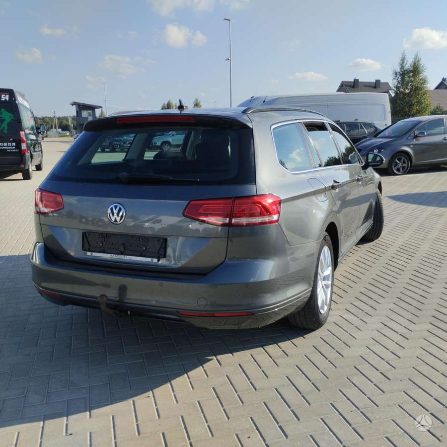 Volkswagen Passat 2015 — салон
