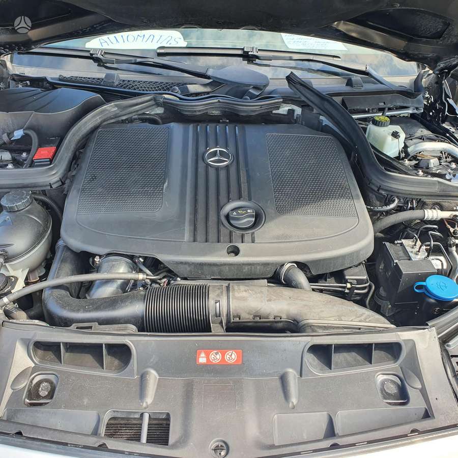 Mercedes-Benz C220 2013 — photo 19