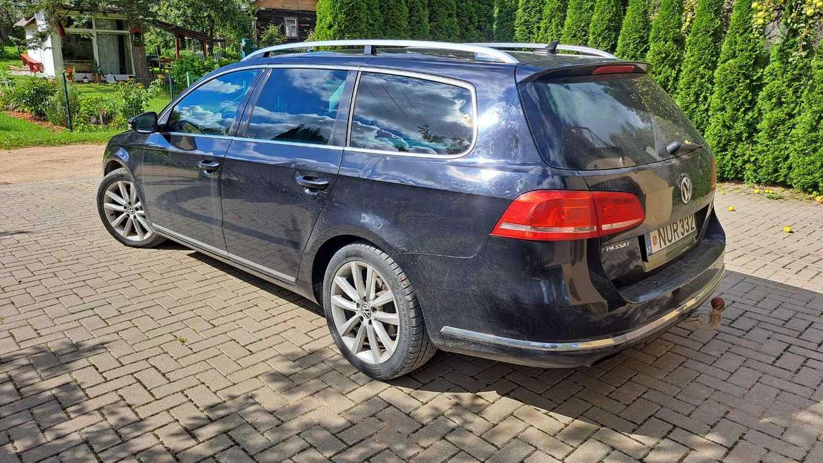 Volkswagen Passat 2012 — engine 1968 cm³, 140 HP (103kW)