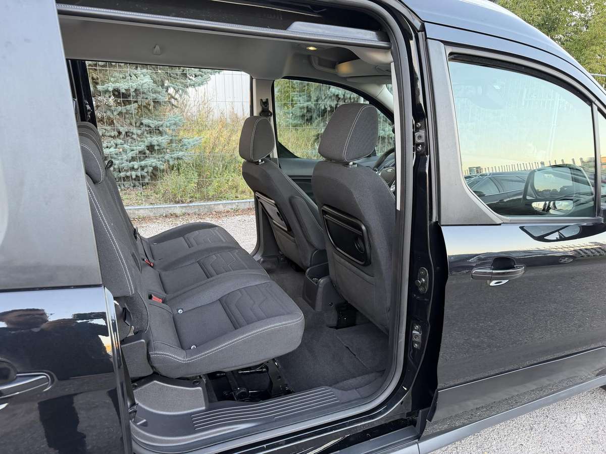 Ford Tourneo 2015 — photo 10
