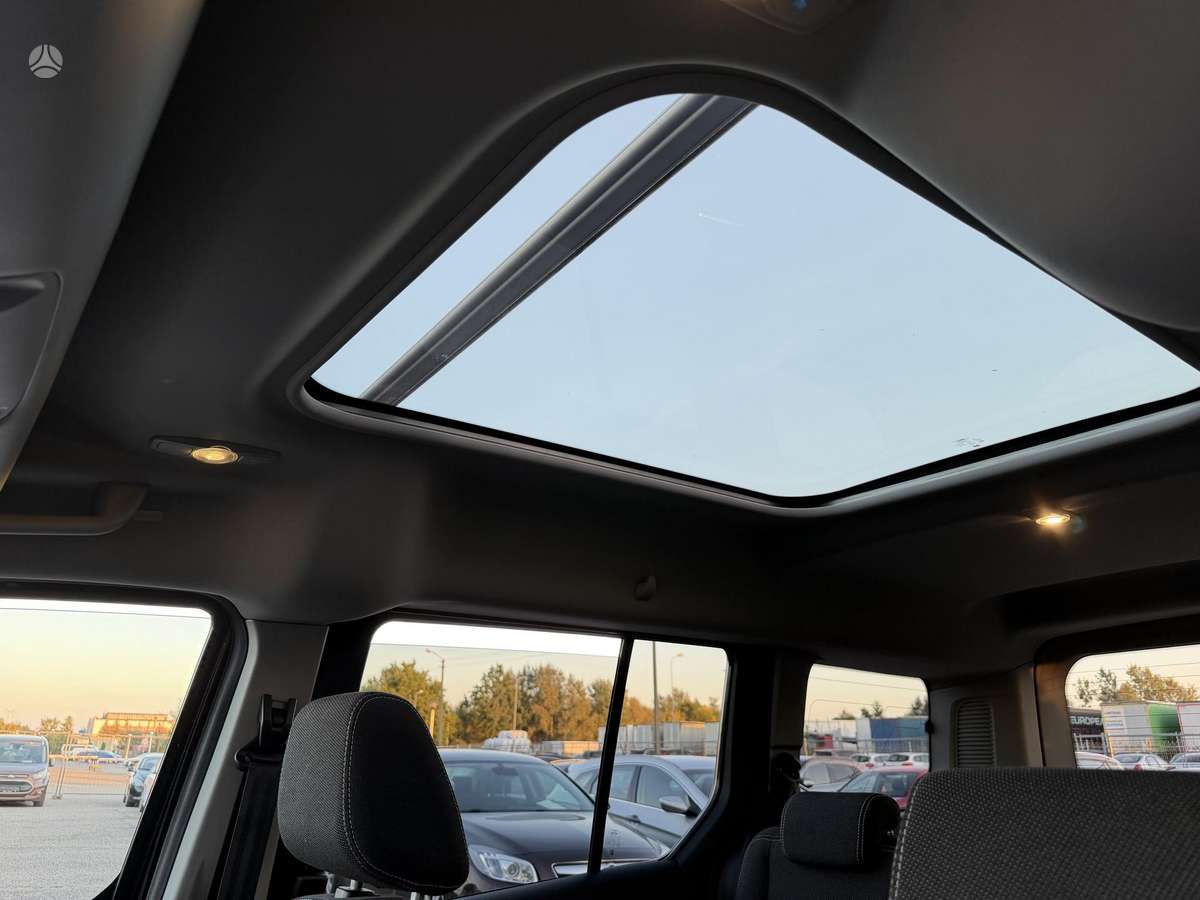 Ford Tourneo 2015 — photo 11