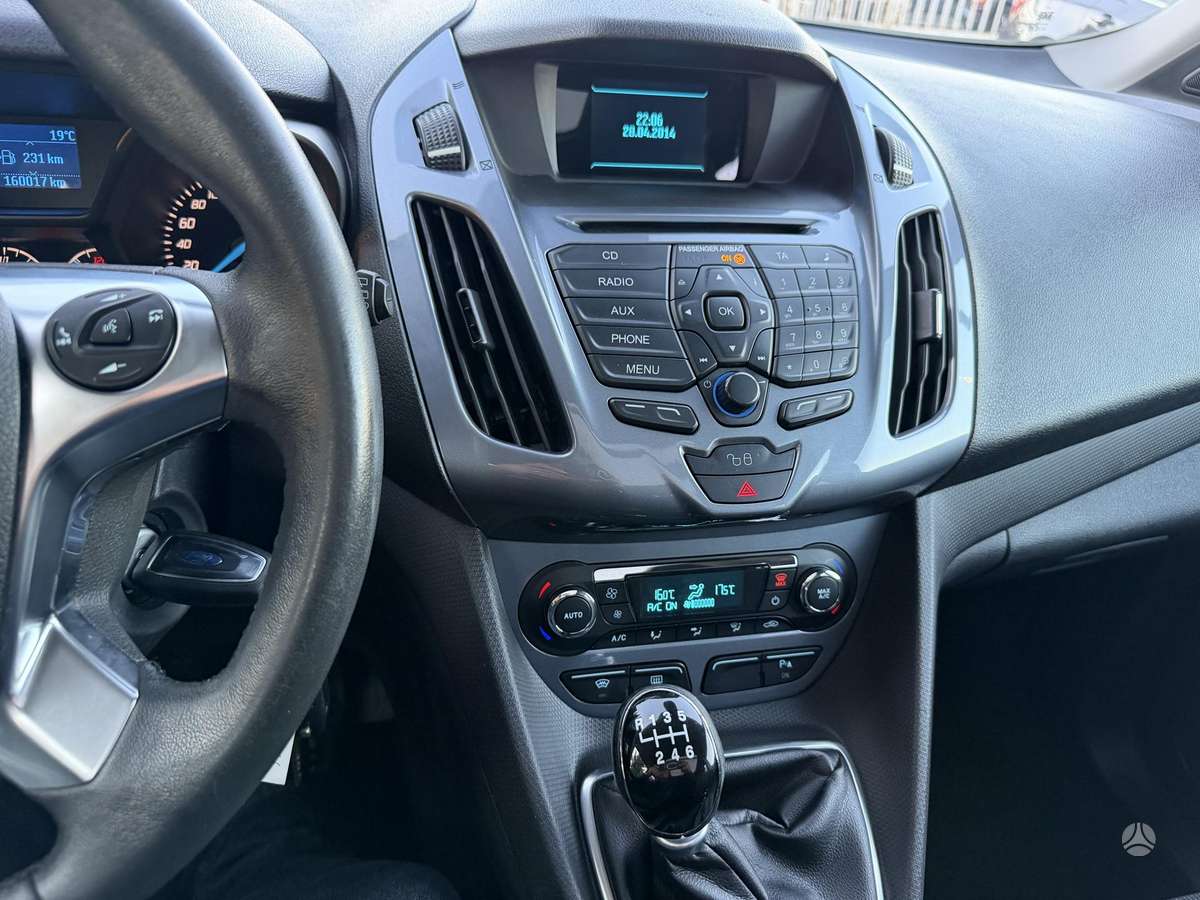 Ford Tourneo 2015 — photo 14