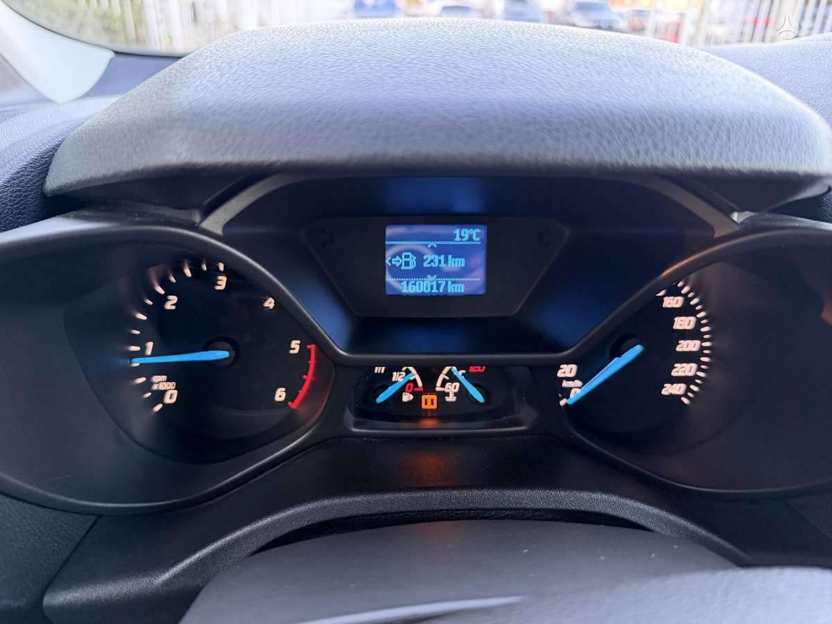 Ford Tourneo 2015 — photo 15