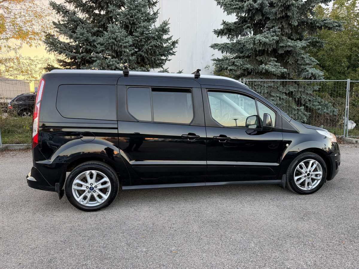 Ford Tourneo 2015 — interior