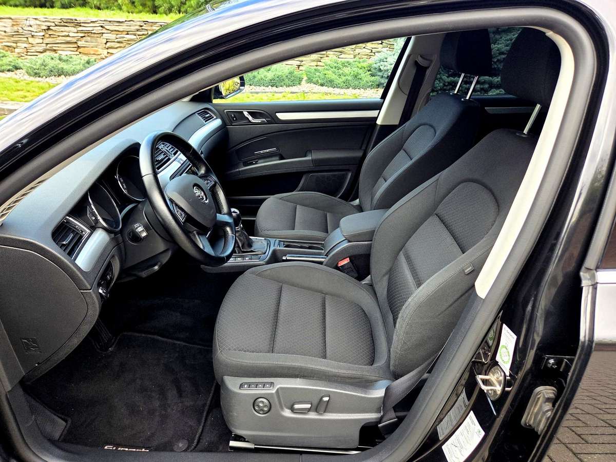 Skoda Superb 2014 — photo 17