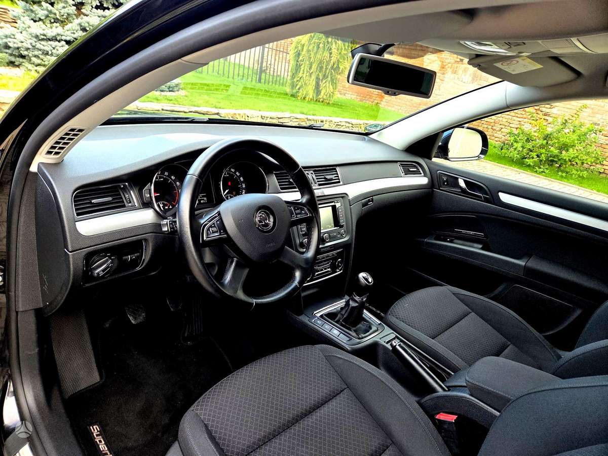 Skoda Superb 2014 — photo 19