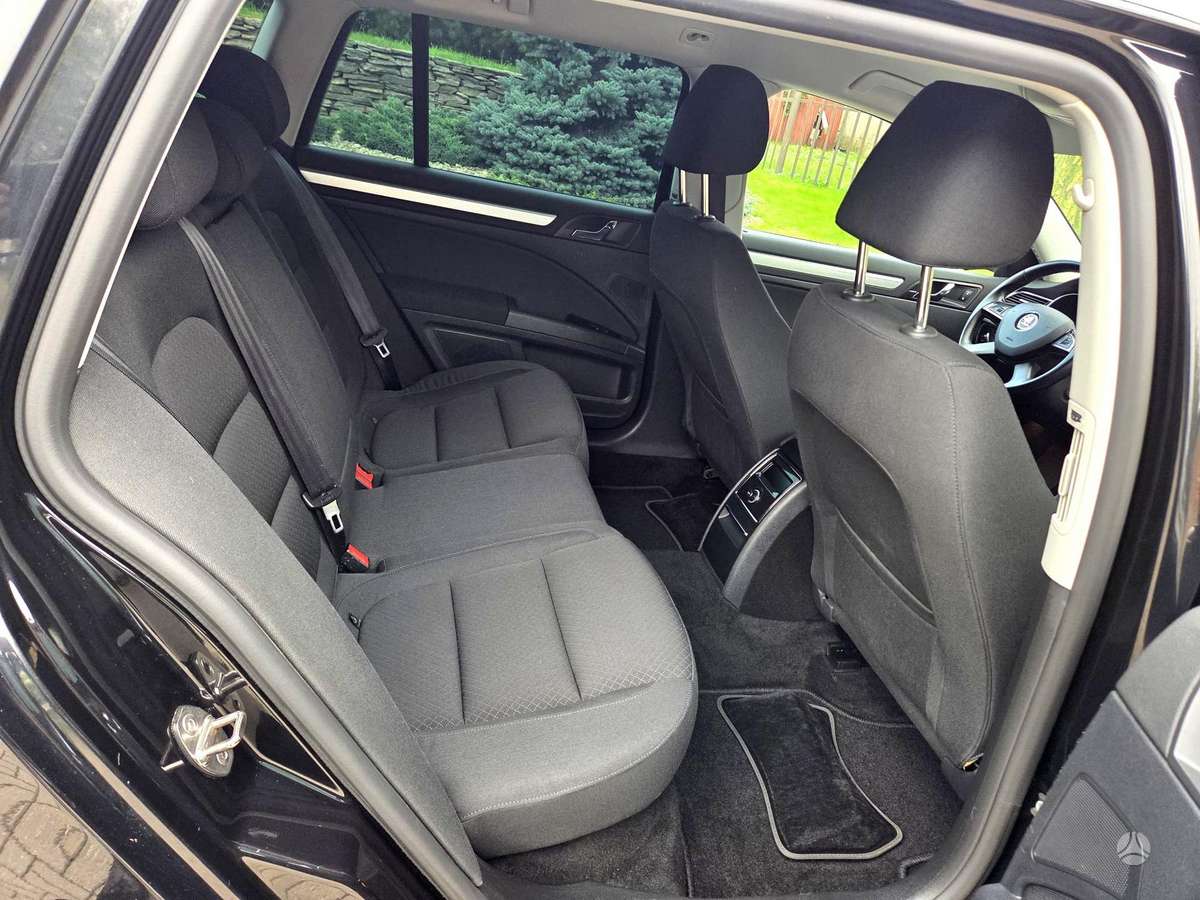 Skoda Superb 2014 — photo 24