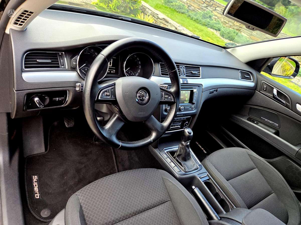 Skoda Superb 2014 — photo 31