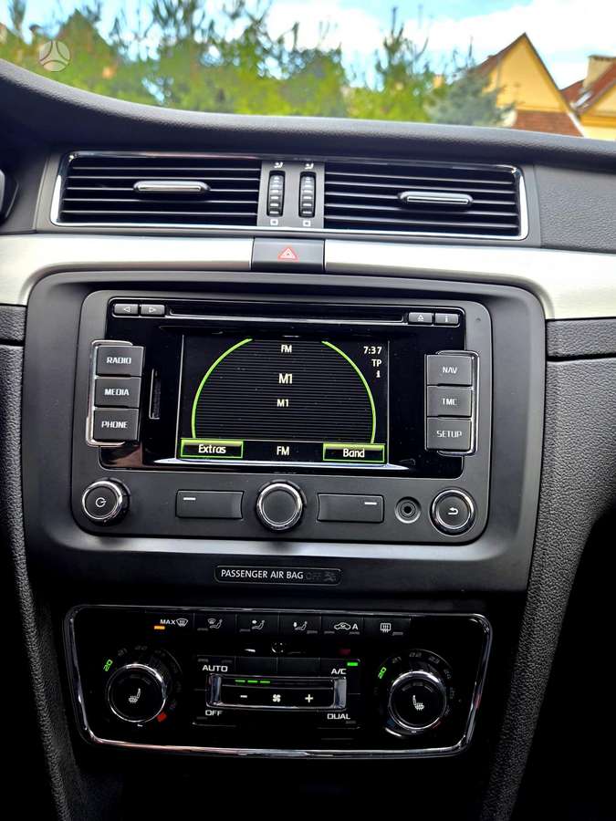 Skoda Superb 2014 — photo 33