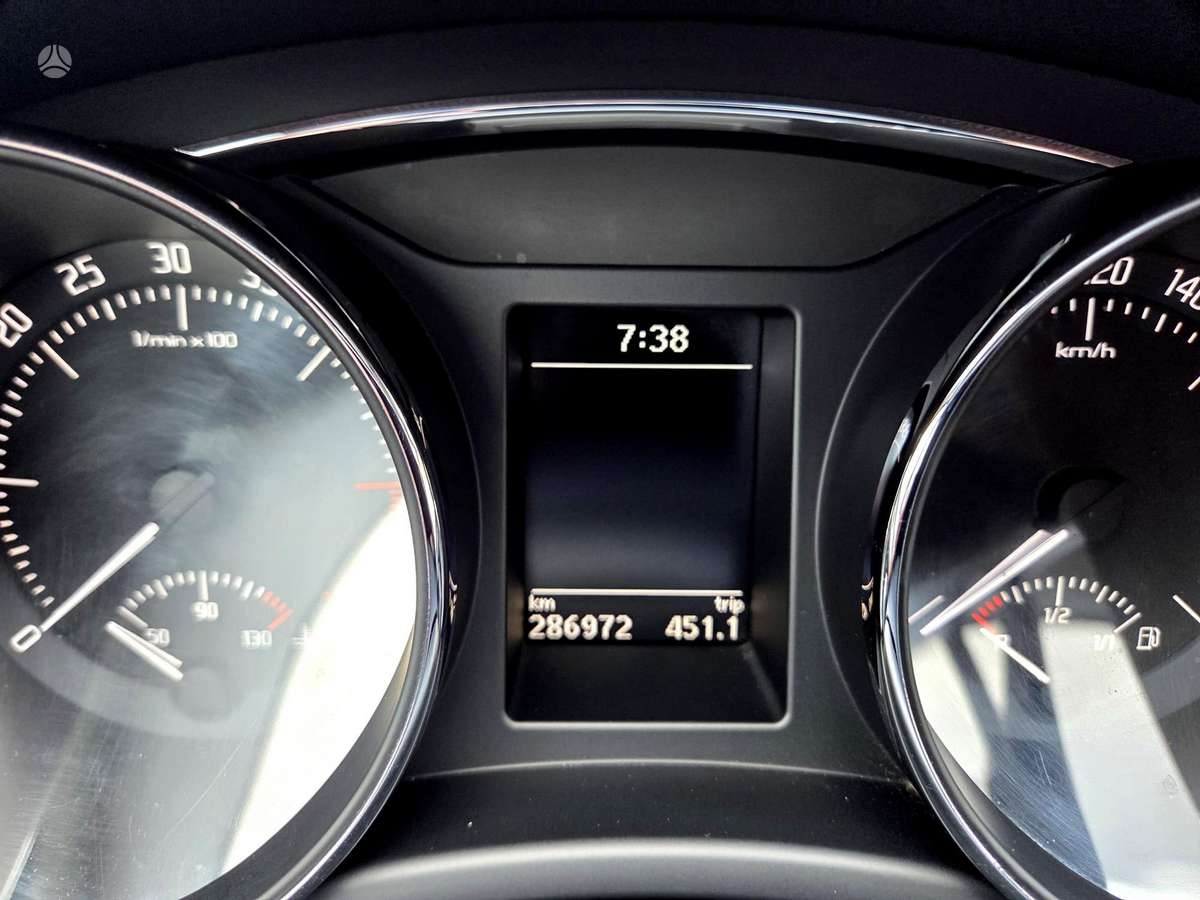Skoda Superb 2014 — photo 35