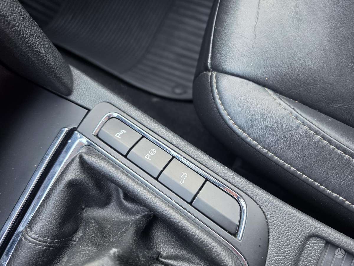 Skoda Superb 2010 — photo 13