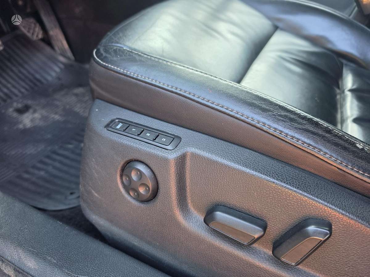 Skoda Superb 2010 — photo 16