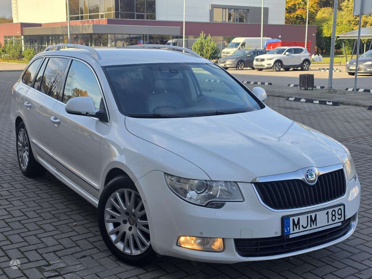 Skoda Superb 2010 — photo 6