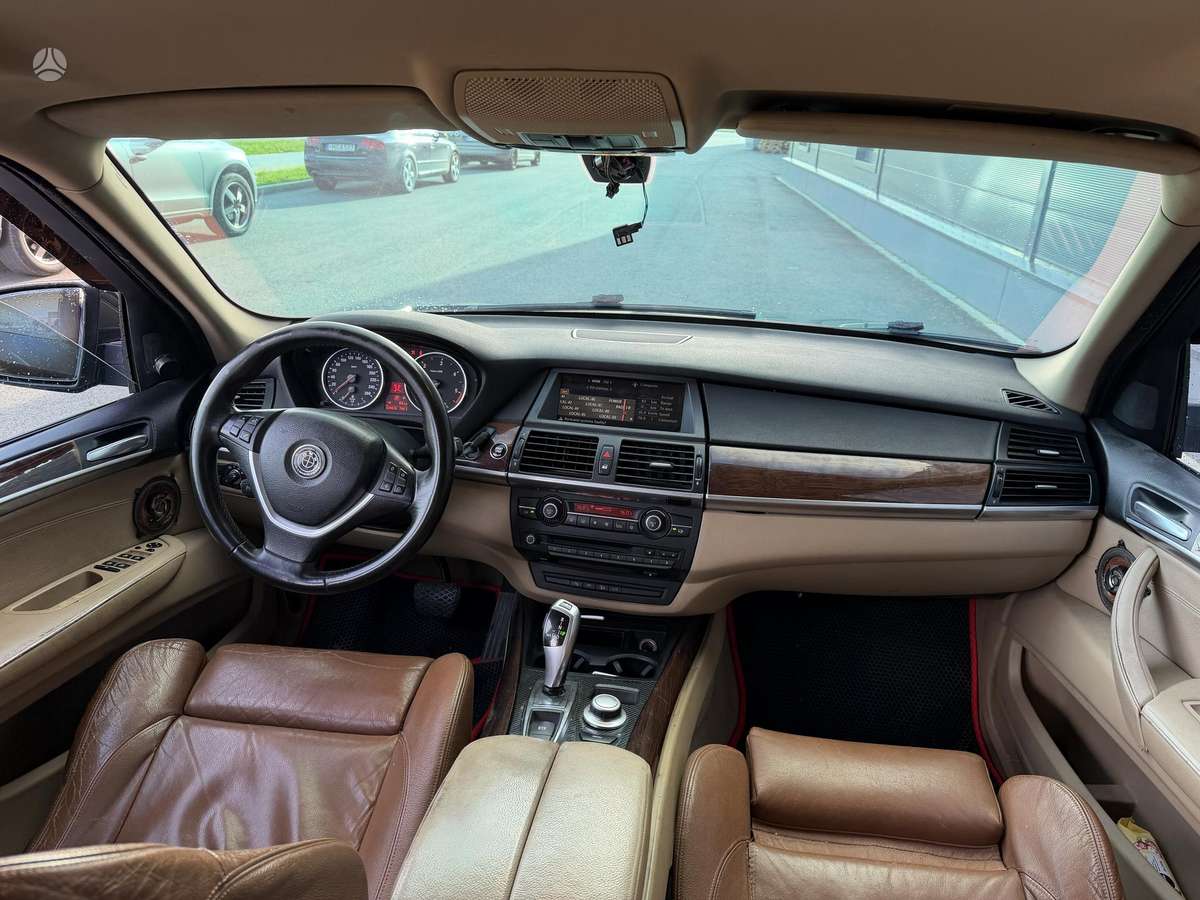BMW X5 2008 — photo 14