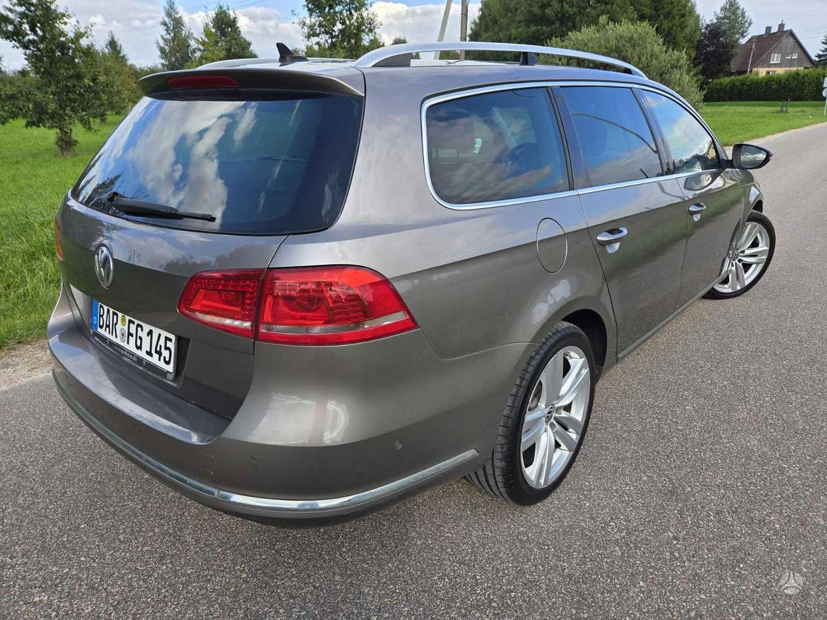Volkswagen Passat 2011 — photo 5